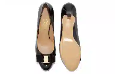 FERRAGAMO Carla