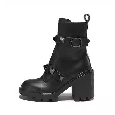 Valentino Roman Stud 8.5cm