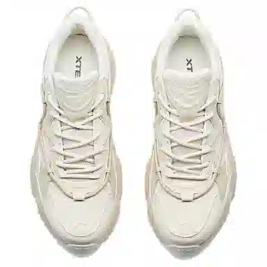 特步 舒适百搭 防滑耐磨 低帮 生活休闲鞋 男款 茶米色