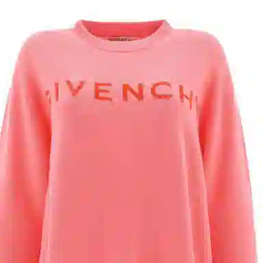 GIVENCHY