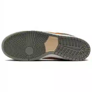 Nike SB Dunk Low "Light Carbon"