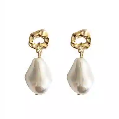 彤彤兔 银针耳钉年不规则女简约小众设计气质仿珍珠 树脂 耳环 女款