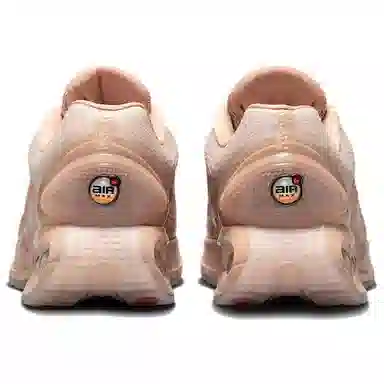 Nike Air Max Dn ISA Beige