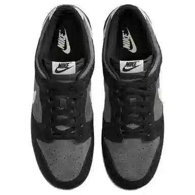 Nike Dunk Low Retro SE "Black Grey Gum"