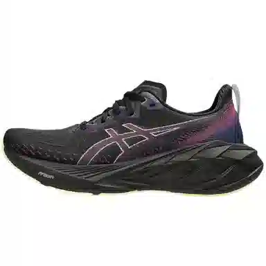 Asics Novablast 4