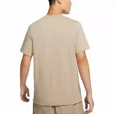 Nike Sportswear Club T-Shirt