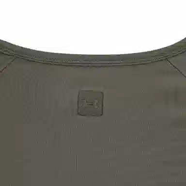 Under Armour T