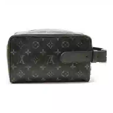 LOUIS VUITTON Dopp Kit