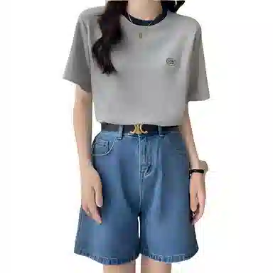 chic T