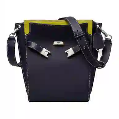 TORY BURCH Lee Radziwill 18