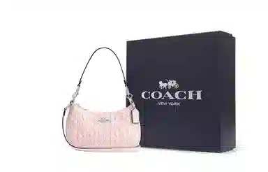 COACH Teri 24