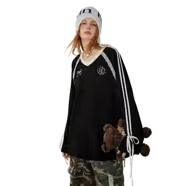 UNIFREE V-Neck Long Sleeve T-Shirt