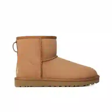 UGG Classic Mini