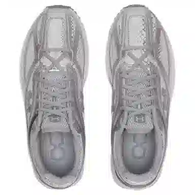 Under Armour Apparition