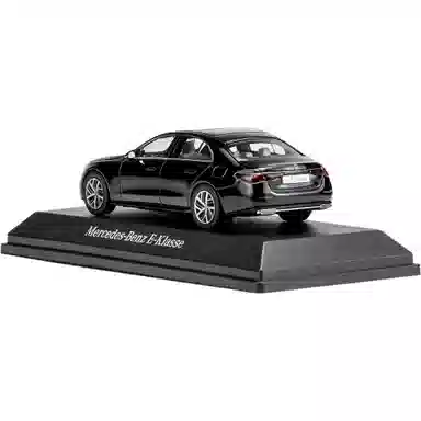 143EMercedes-BenzE-Klasse E450(W214)