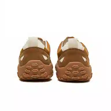 CAMEL ACTIVE