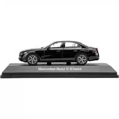 143EMercedes-BenzE-Klasse E450(W214)