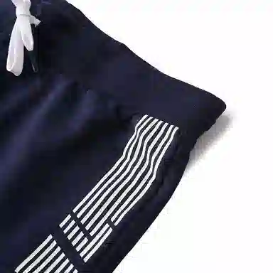 EMPORIO ARMANI SS23 EA7 Logo