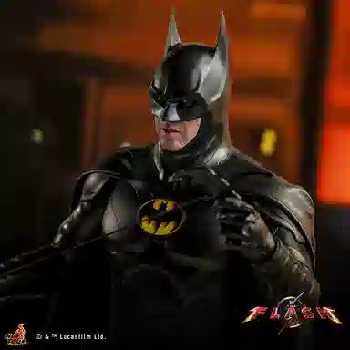 Hot Toys Flash Batman Modern Armor Edition