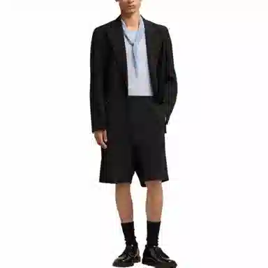 AMIPARIS Black Shorts