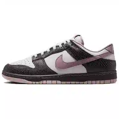 Nike Dunk Low SE "Medium Ash"