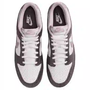 Nike Dunk Low SE "Medium Ash"