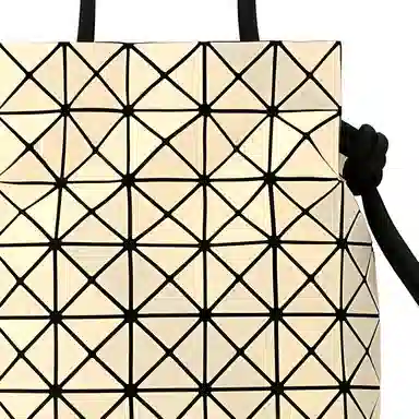 ISSEY MIYAKE Solid 229