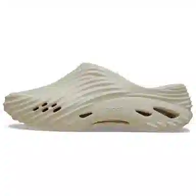 Crocs Echo Wave Clog Beige