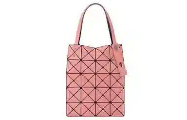 ISSEY MIYAKE Lucent Boxy Tote