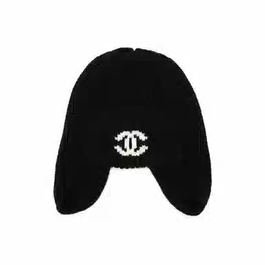 CHANEL -