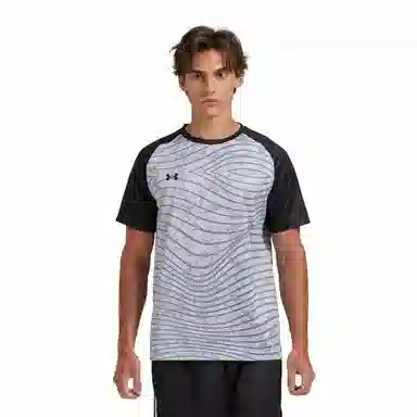 Under Armour Logo T