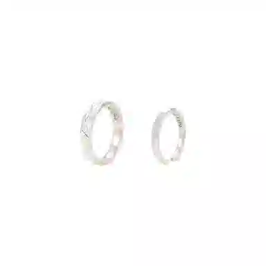 925