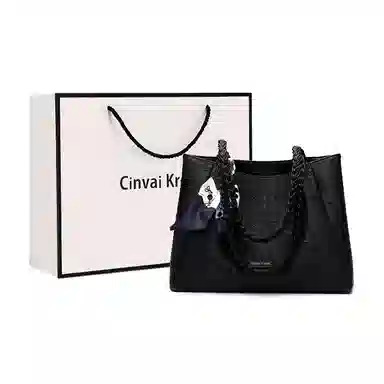 CinvaiKrose Tote