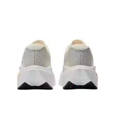 New Balance FuelCell SuperComp Trainer v3