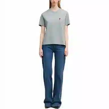 AMIPARIS Embroidered Heart Tee