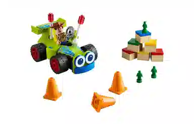LEGO 10766 Woody and Toy Car