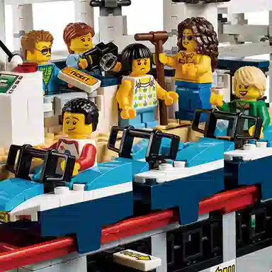 LEGO Icons Roller Coaster 10261