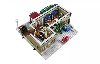 LEGO Creator Parisian Restaurant 10243