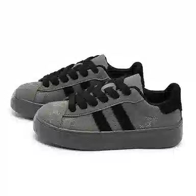 medd Classic Retro Low Sneakers