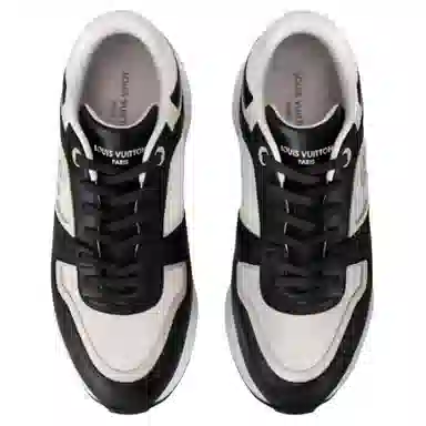 LOUIS VUITTON Neo Run Away