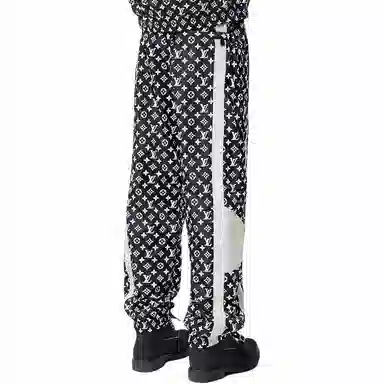 LOUIS VUITTON FW24 Logo