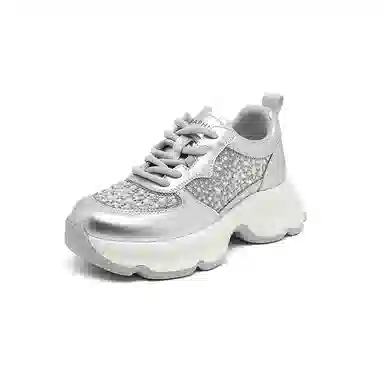 DAPHNE Low Top Sneakers