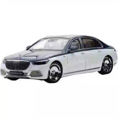 Almost Real 118 S S680 2021