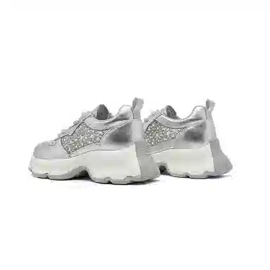 DAPHNE Low Top Sneakers