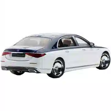 Almost Real 118 S S680 2021