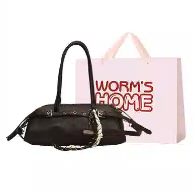 WORM'S HOME PU