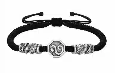 999