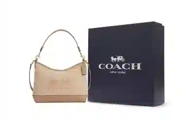 COACH LAUREL PVC
