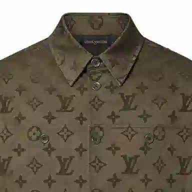 LOUIS VUITTON Monogram Logo