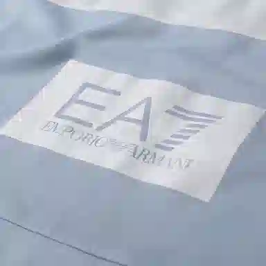 EMPORIO ARMANI SS23 EA7 Logo
